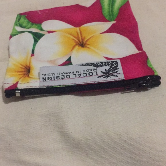 🌸Local Design Pouch Made in Hawaii U. S. A.🌸 - Picture 5 of 7